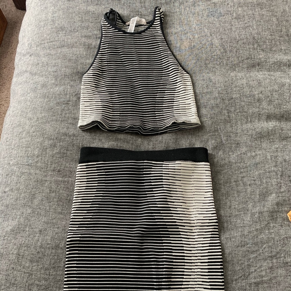 BCBG 2 piece set black and white
